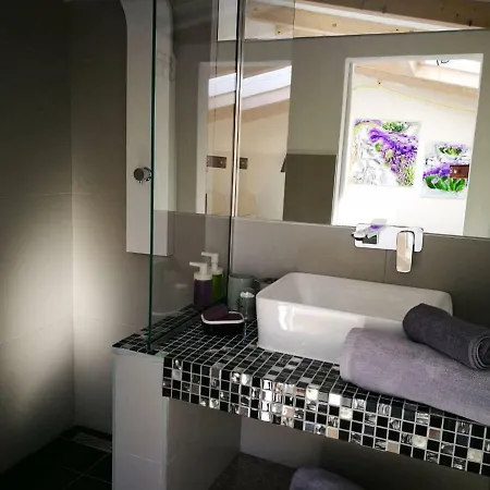 Apartman Art Kuning Cres