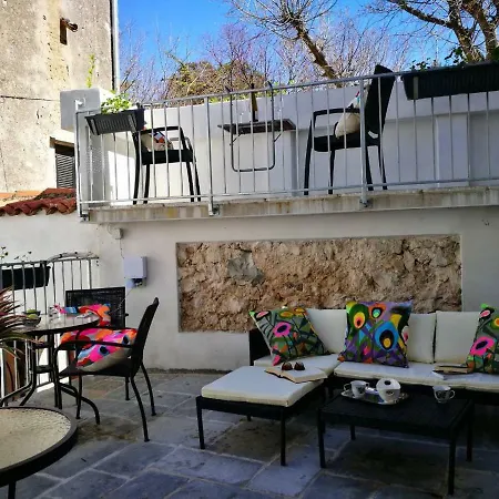 Art Kuning Apartamento *